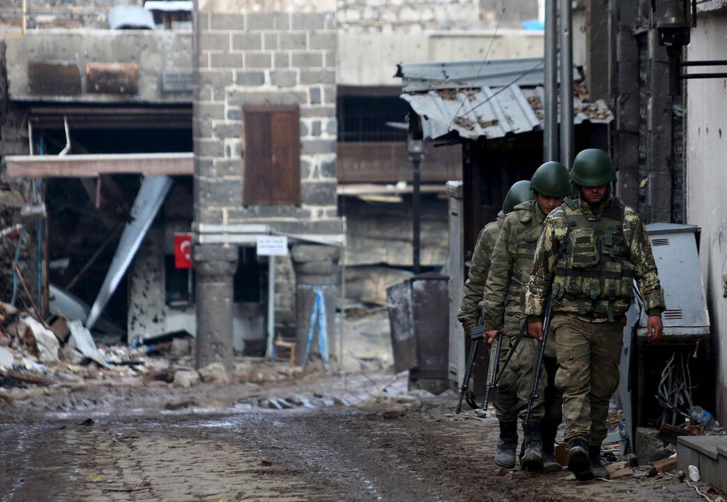 Per antiteroristinę operaciją Turkijoje žuvo penki kariai ir policininkas