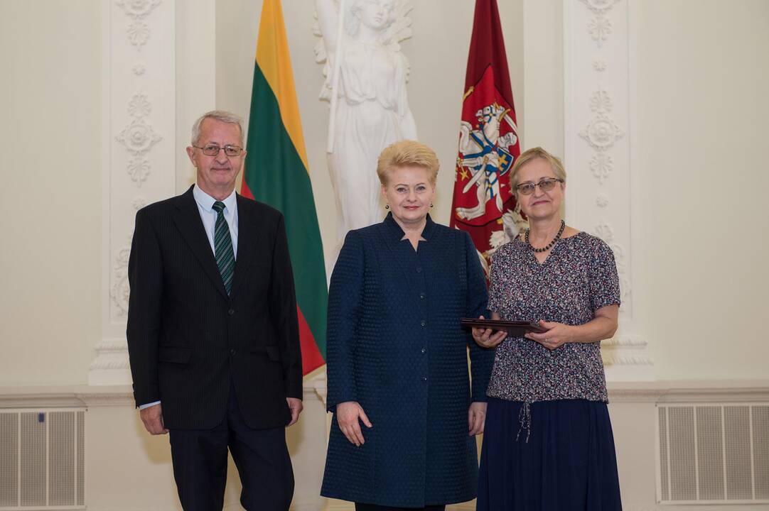 Prezidentė įteikė Žūvančiųjų gelbėjimo kryžius