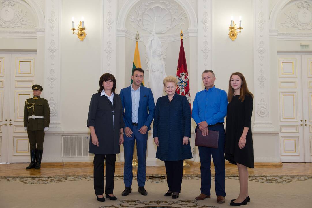 Prezidentė įteikė Žūvančiųjų gelbėjimo kryžius