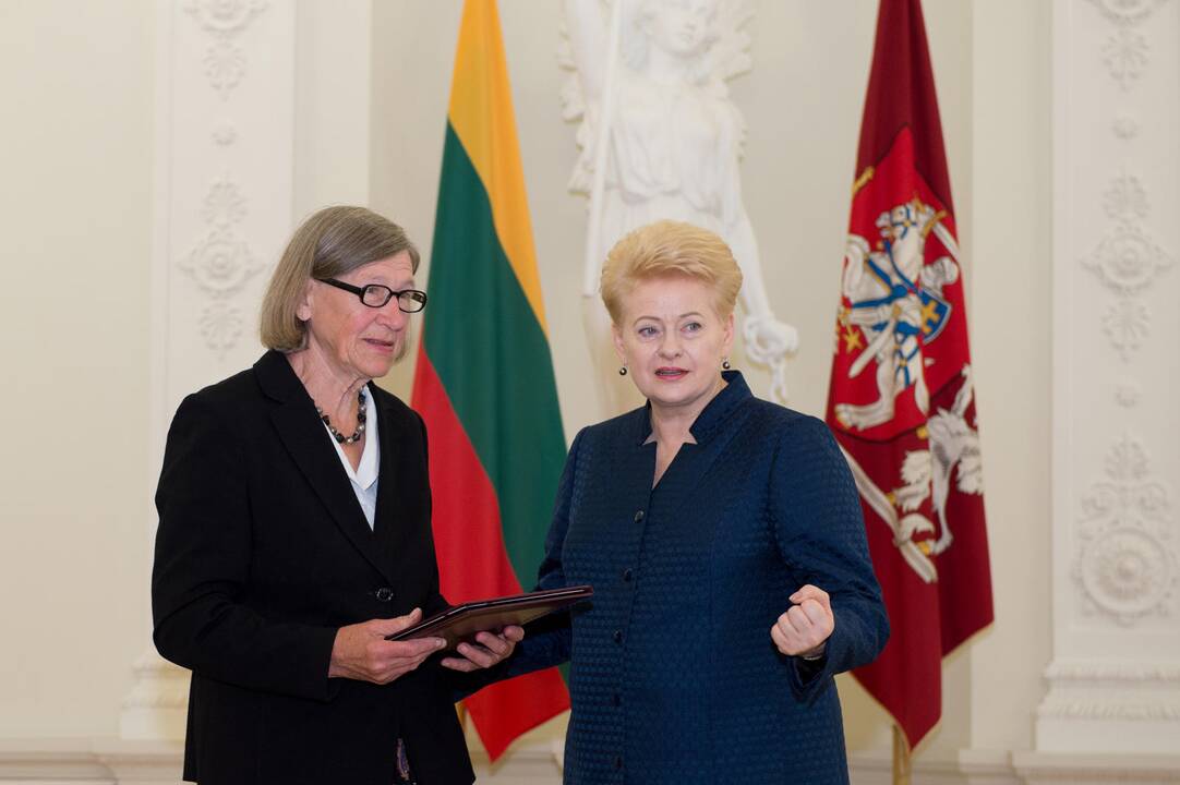 Prezidentė įteikė Žūvančiųjų gelbėjimo kryžius