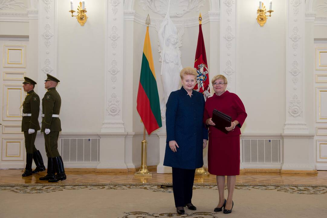 Prezidentė įteikė Žūvančiųjų gelbėjimo kryžius