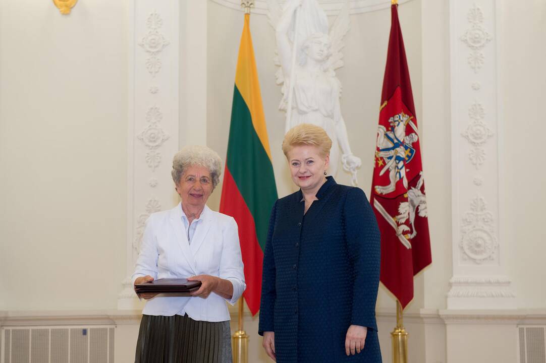 Prezidentė įteikė Žūvančiųjų gelbėjimo kryžius