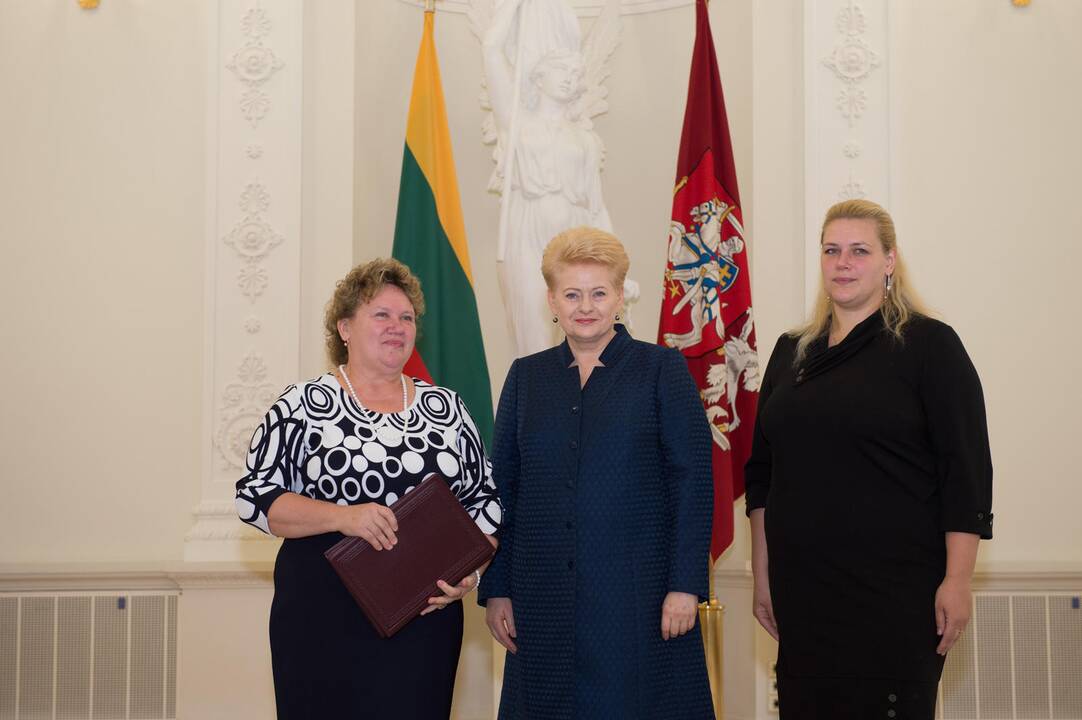 Prezidentė įteikė Žūvančiųjų gelbėjimo kryžius