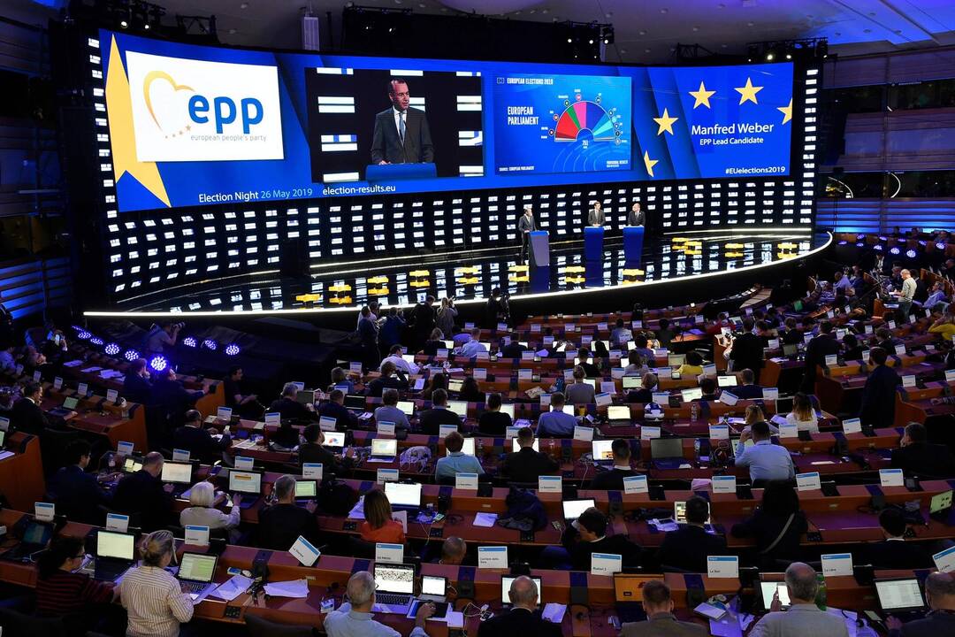 Europos liaudies partija išliks didžiausia EP frakcija