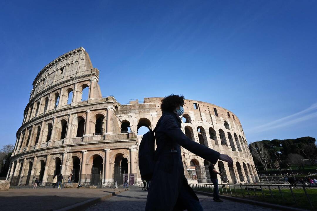 Lėktuvas su keleiviais iš Milano Vilniuje leisis šeštadienio naktį