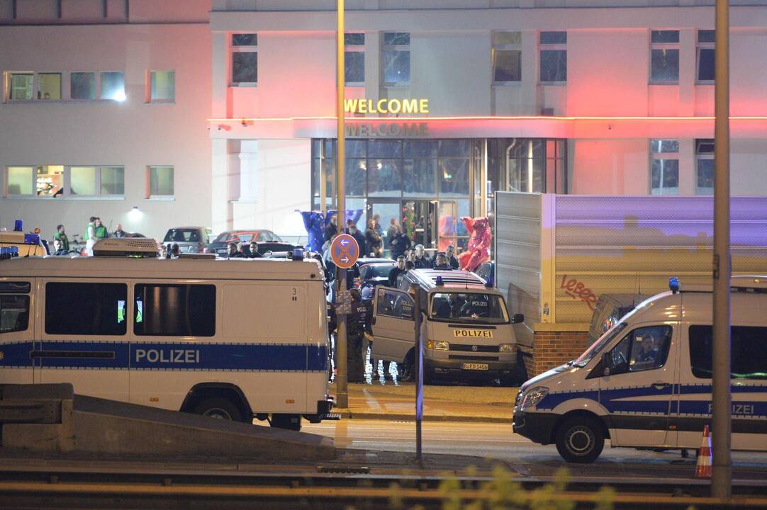 Daugiau nei 900 pareigūnų surengė reidą didžiausiame Berlyno viešnamyje