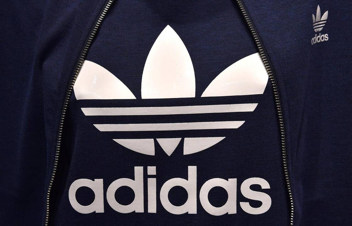 "Adidas" praėjusius metus baigė su rekordiniu pelnu