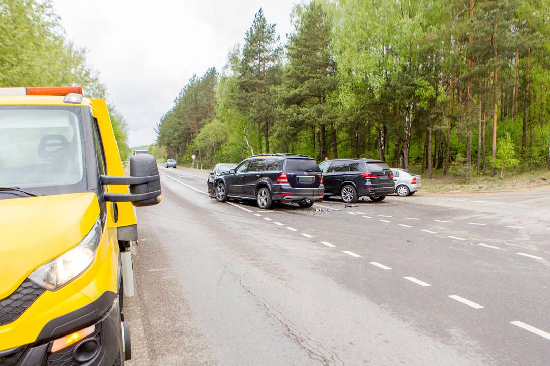 Trijų automobilių avarija Kauno rajone