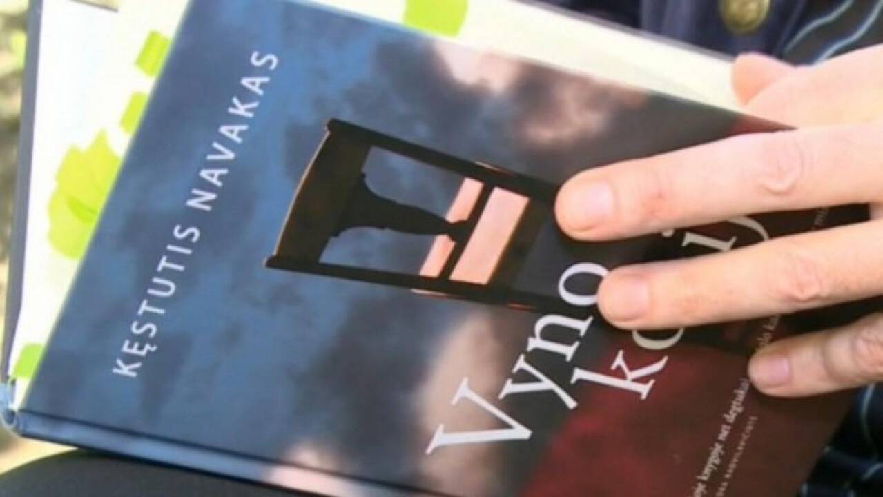 Nauja rašytojo K. Navako patirtis – išleistas pirmasis romanas