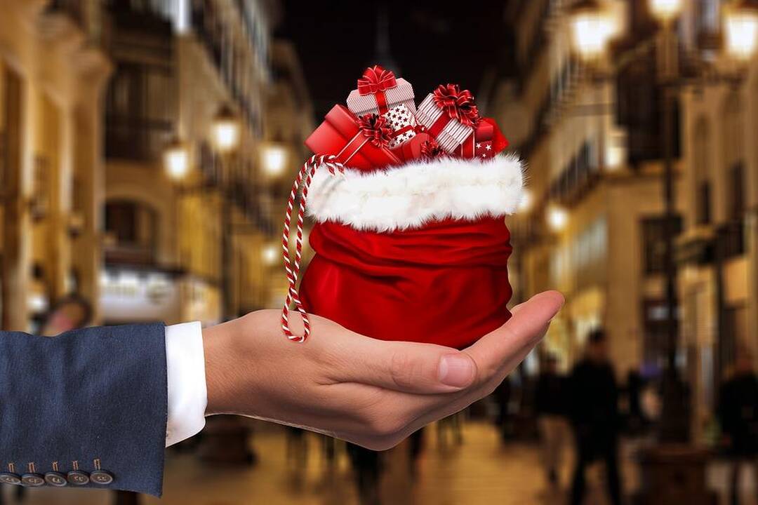 Kalėdinės dovanos ir mokesčiai: ką būtina žinoti?