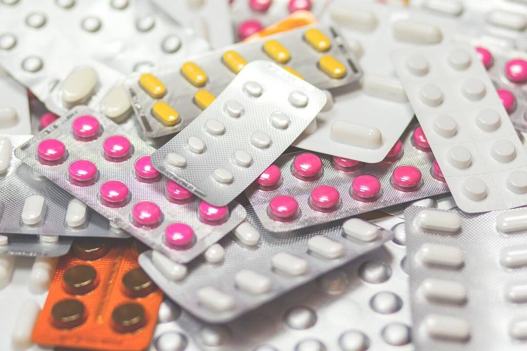 Nustatoma daugiau prekybos nesaugiais maisto papildais atvejų