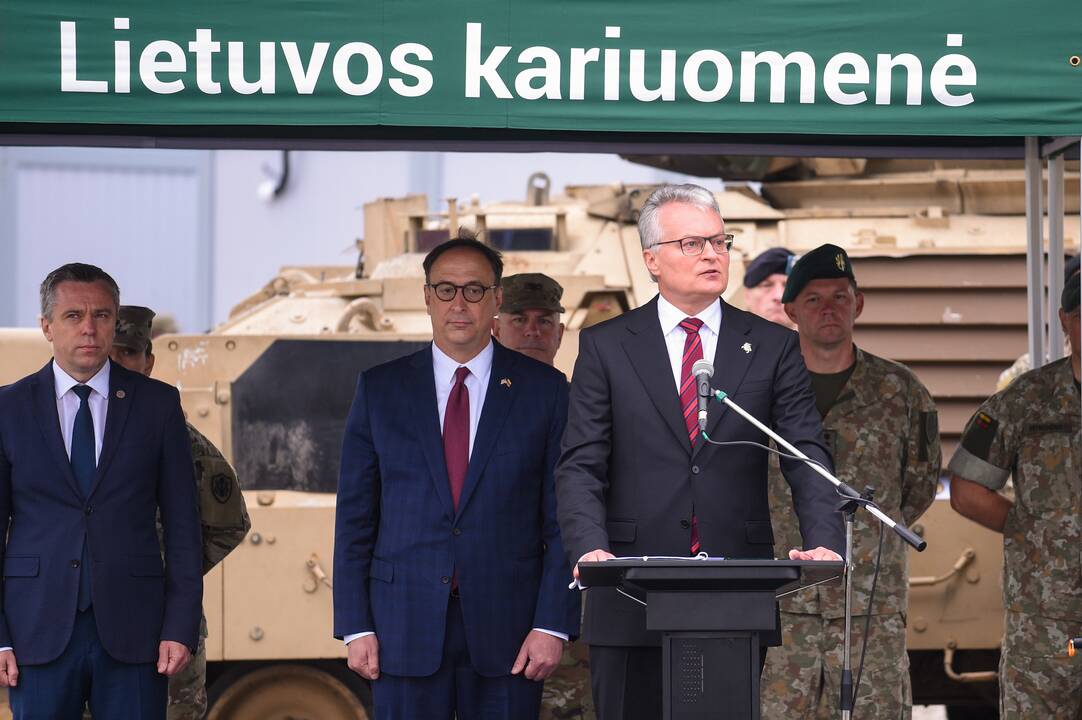 Pabradėje atidaryta karinė stovykla amerikiečiams