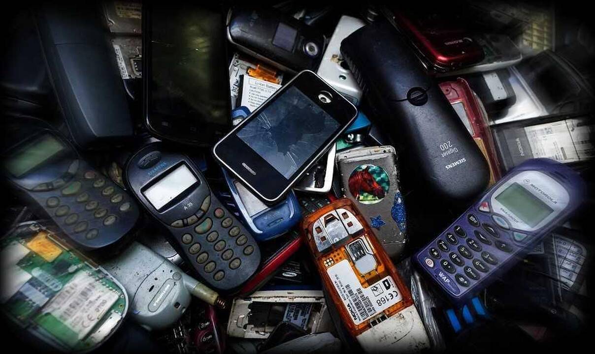 Kas atsitinka su į Lietuvą įvežamais 1,5 mln. mobiliųjų telefonų?