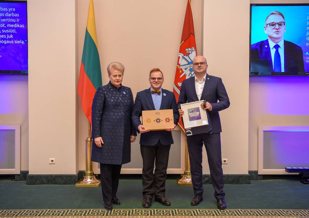 Prezidentūroje apdovanoti šalies mokytojai