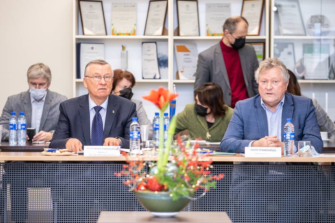 Išgyvenimas: bene didžiausias verslininkų galvos skausmas – žaibišku greičiu augančios elektros ir dujų kainos.