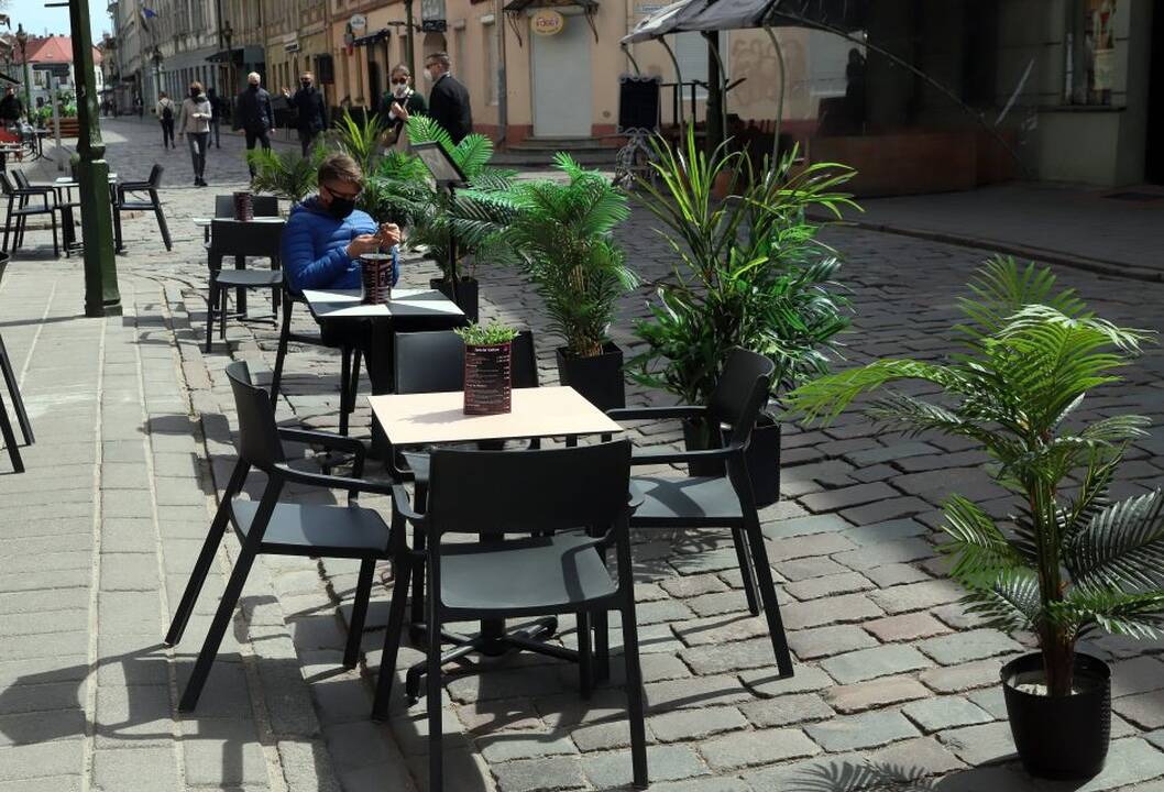 Restoranų ir kavinių planus jaukia sudėtingi reikalavimai, pakitę žmonių įpročiai