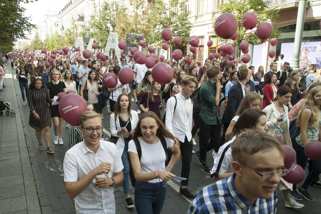 Šventinė VU studentų eisena