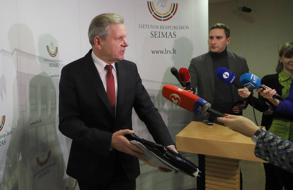 Jaroslavas Narkevičius (kairėje) ir Gitanas Nausėda (dešinėje)