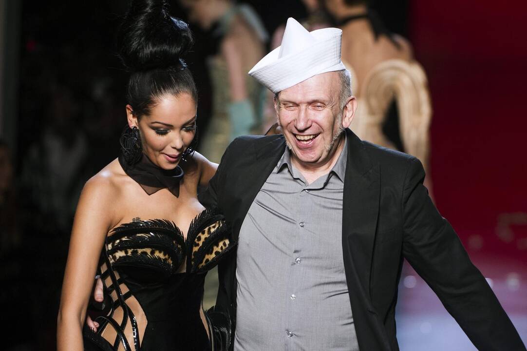 Karjerą baigia aukštosios mados dizaineris J.-P. Gaultier