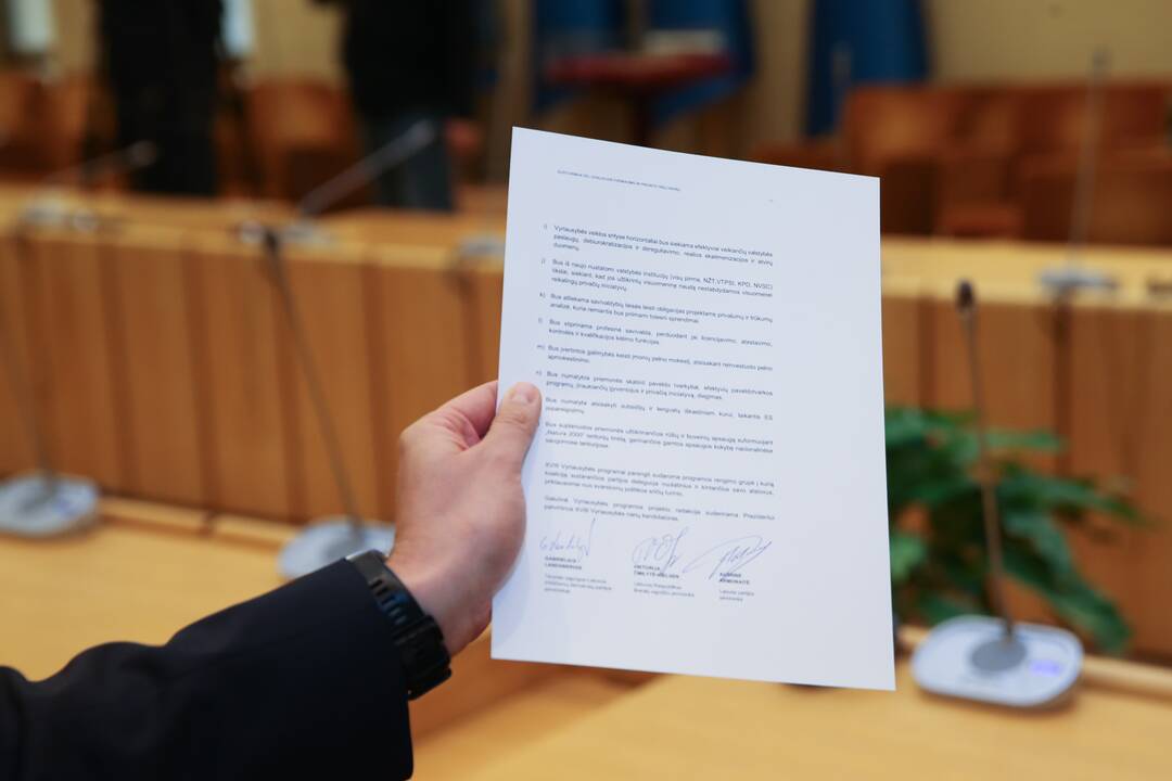 Socialdemokratai kritikuoja dalį naujos koalicijos sutarties nuostatų