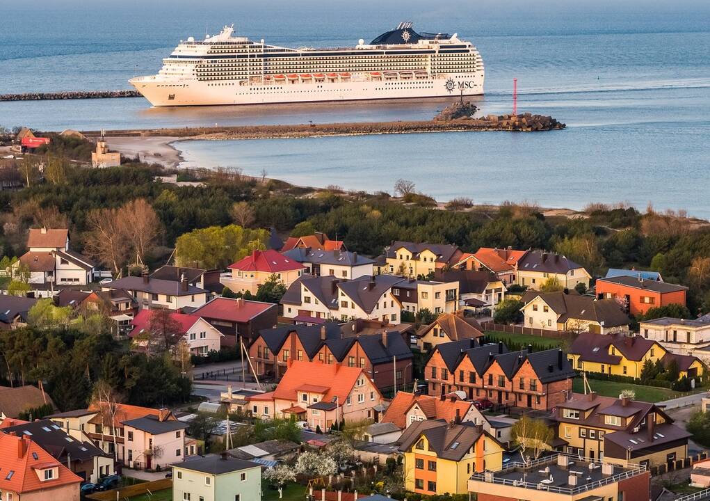 Realybė: į Klaipėdos uostą atplaukę laivai palieka nemažai šiukšlių, kurias iš jų būtina priimti ir utilizuoti.