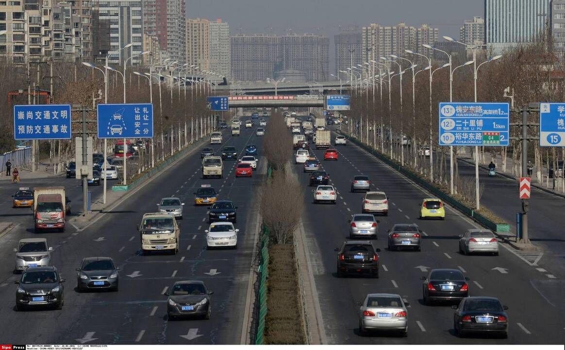 Autonominis automobilis Kiniją pervažiavo per šešias dienas