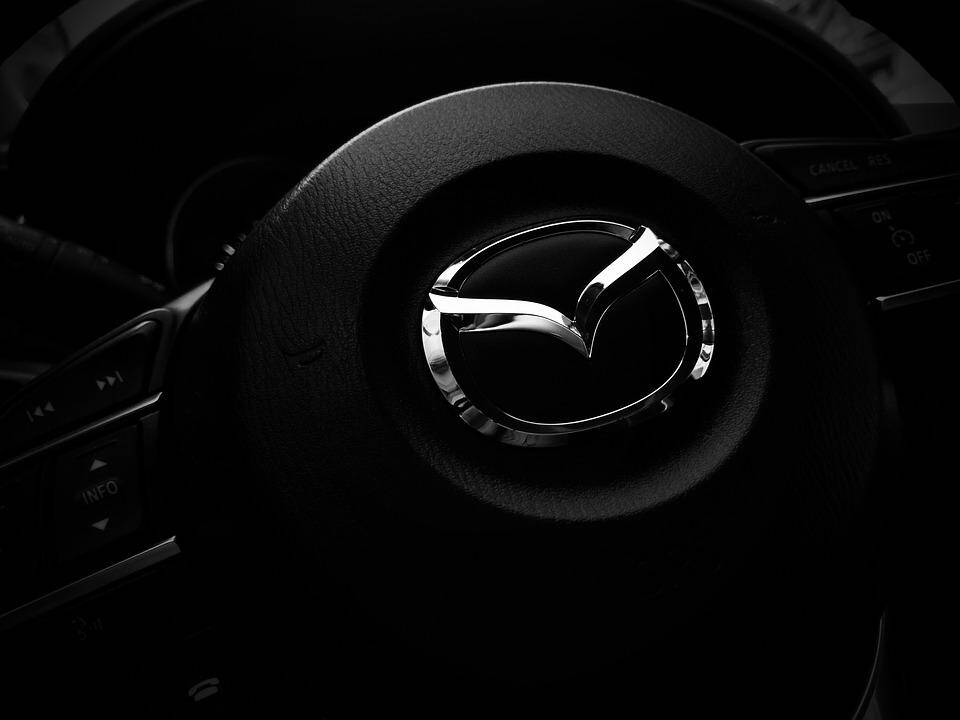 Automobilyje su neblaiviu vairuotoju – narkotikai ir ginklas