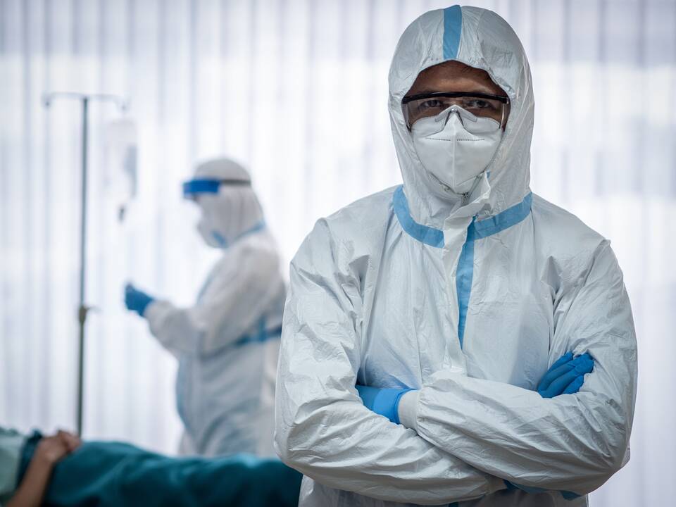 Santaros klinikų atstovai: padėtis dėl COVID-19 lovų trūkumo – kritinė