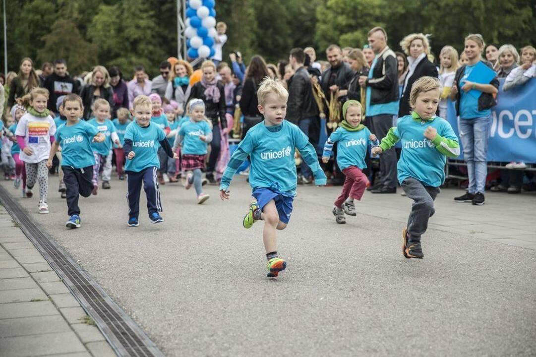 UNICEF vaikų bėgimo metu – eismo ribojimai