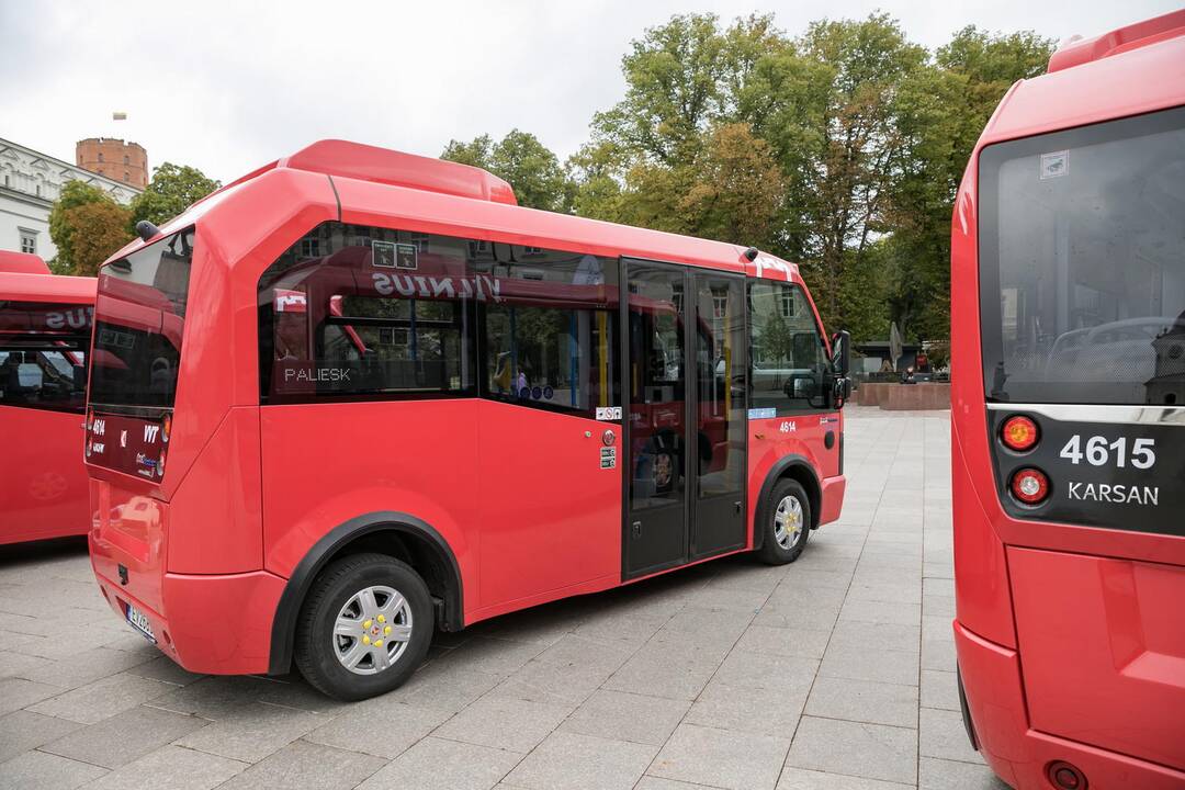 Vilniuje pristatyti pirmieji Lietuvoje elektriniai autobusai