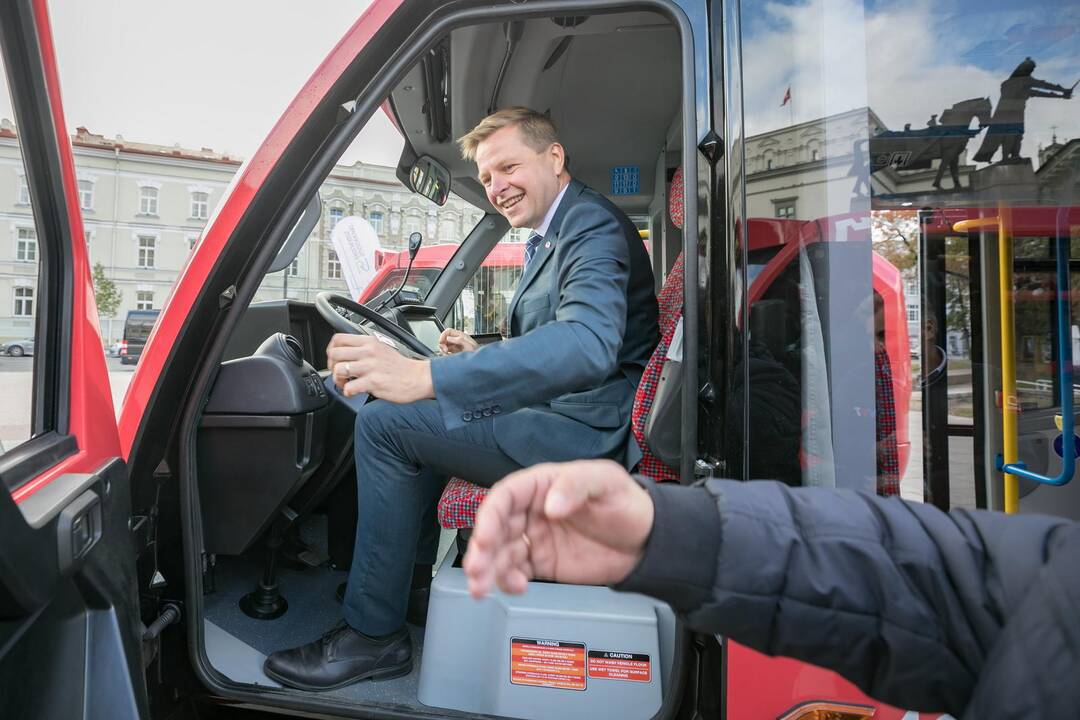 Vilniuje pristatyti pirmieji Lietuvoje elektriniai autobusai