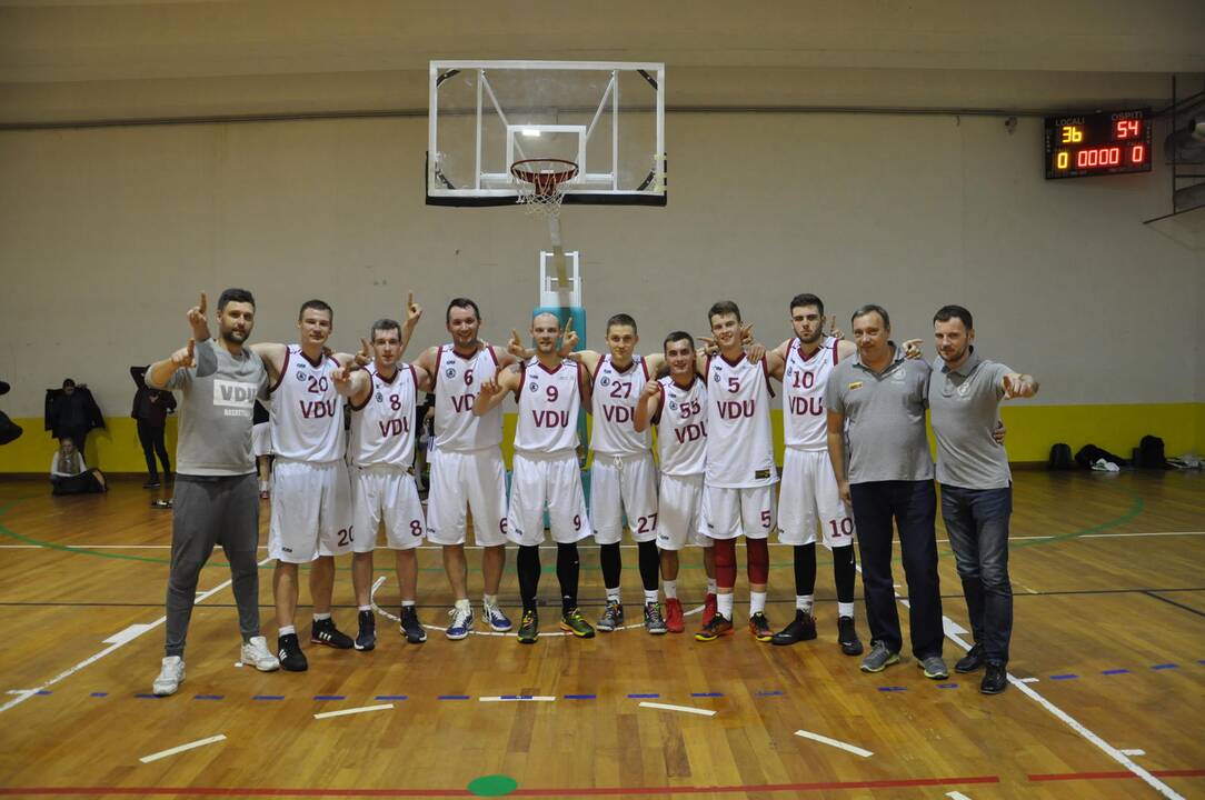 VDU krepšininkų triumfas Romoje