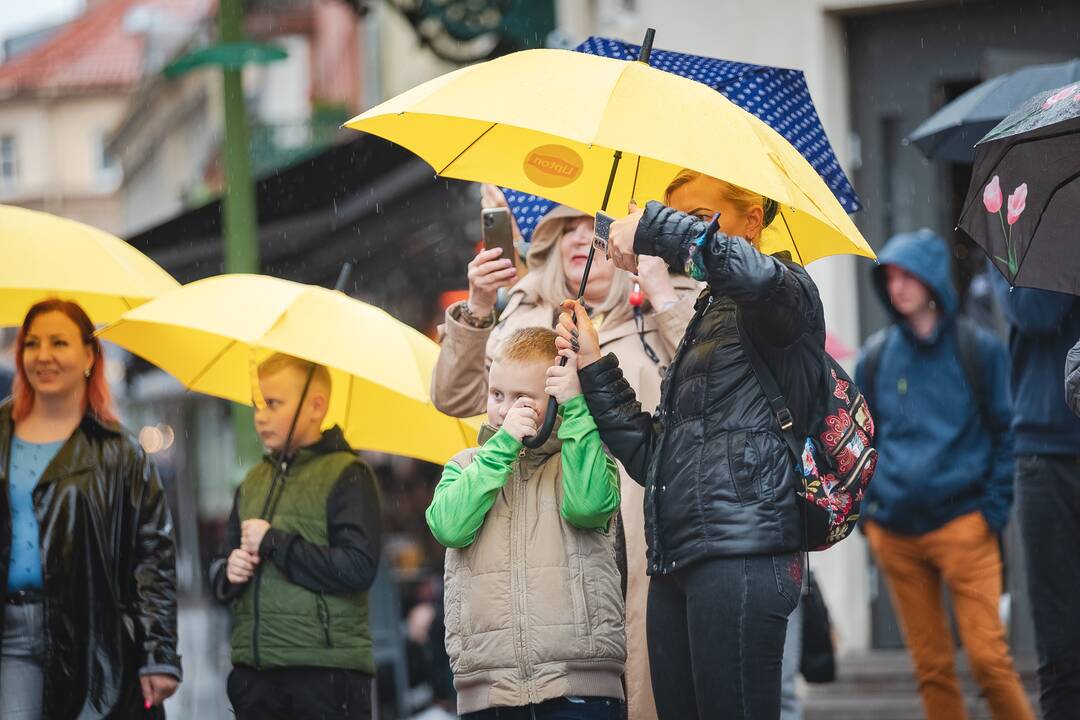  „Auros“ šokėjai neatsispyrė geltonajai bangai