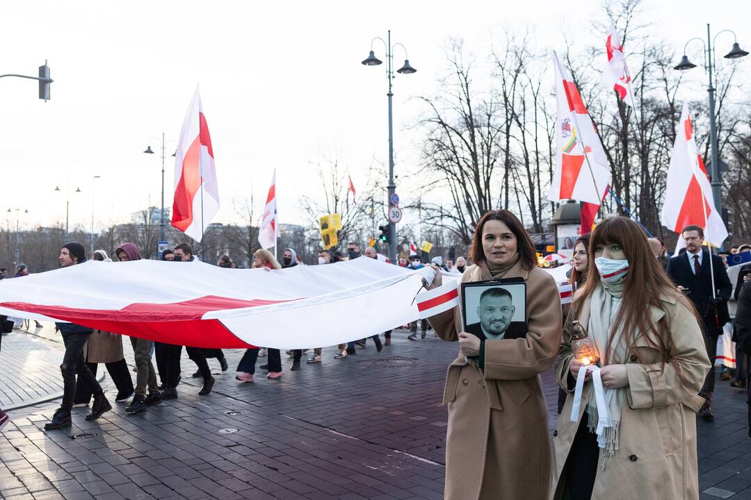 Keli šimtai baltarusių Vilniuje paminėjo Laisvės dieną