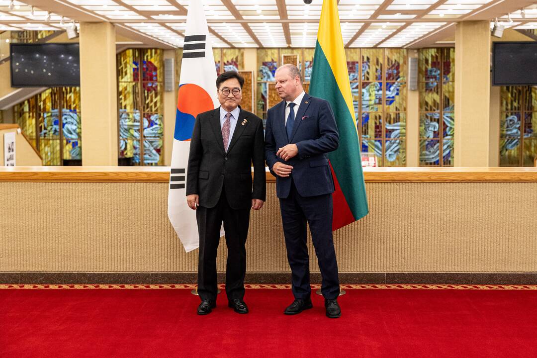 Sauliaus Skvernelio susitikimas su Korėjos parlamento pirmininku Woo Won-Shiku
