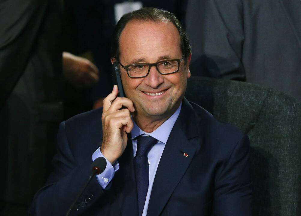 F. Hollande'as nustatė prancūzų karo laivo pristatymo Rusijai sąlygas