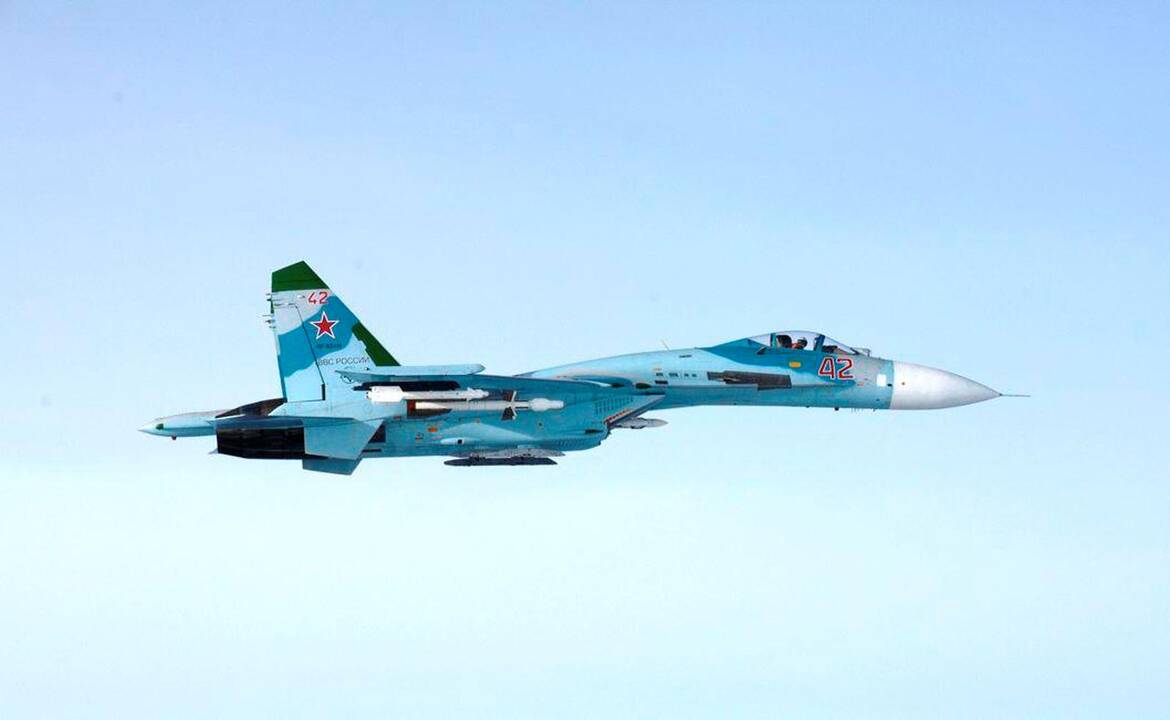 Pentagonas rusų naikintuvo Su-27 skrydį pavadino nesaugiu