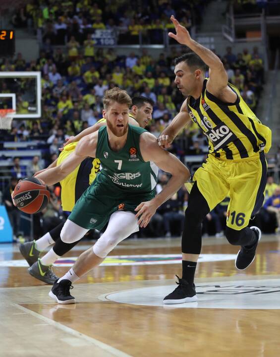 Eurolygos ketvirtfinalis: „Fenerbahce“ - „Žalgiris“ 76:43