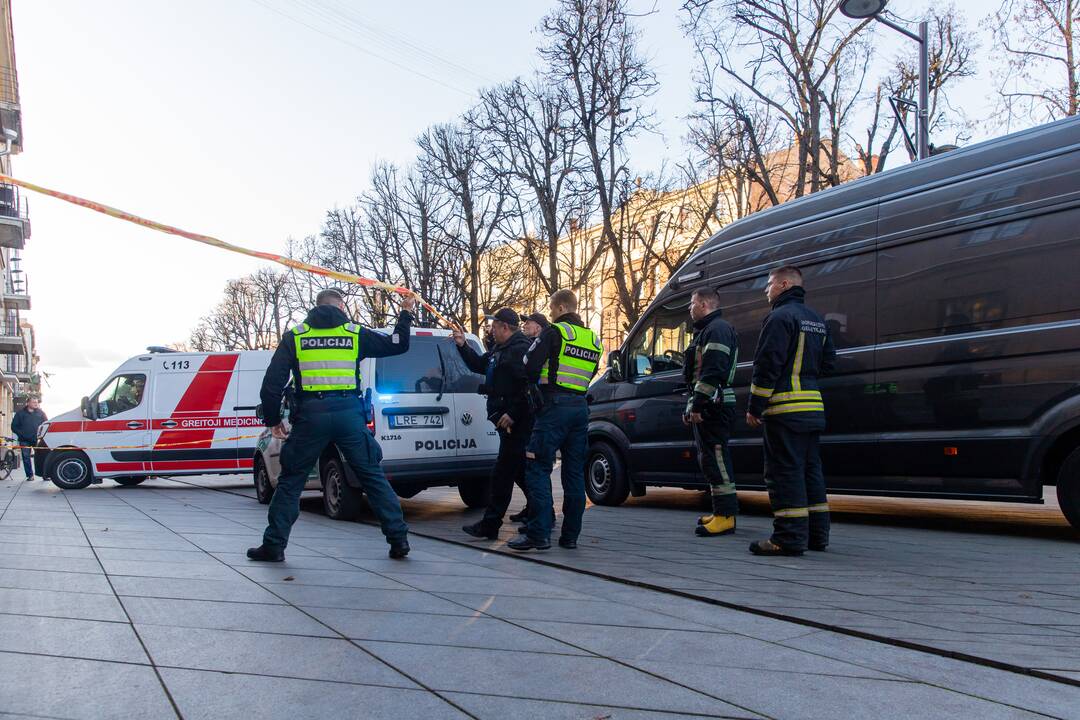 Specialiųjų tarnybų apgultis Laisvės alėjoje