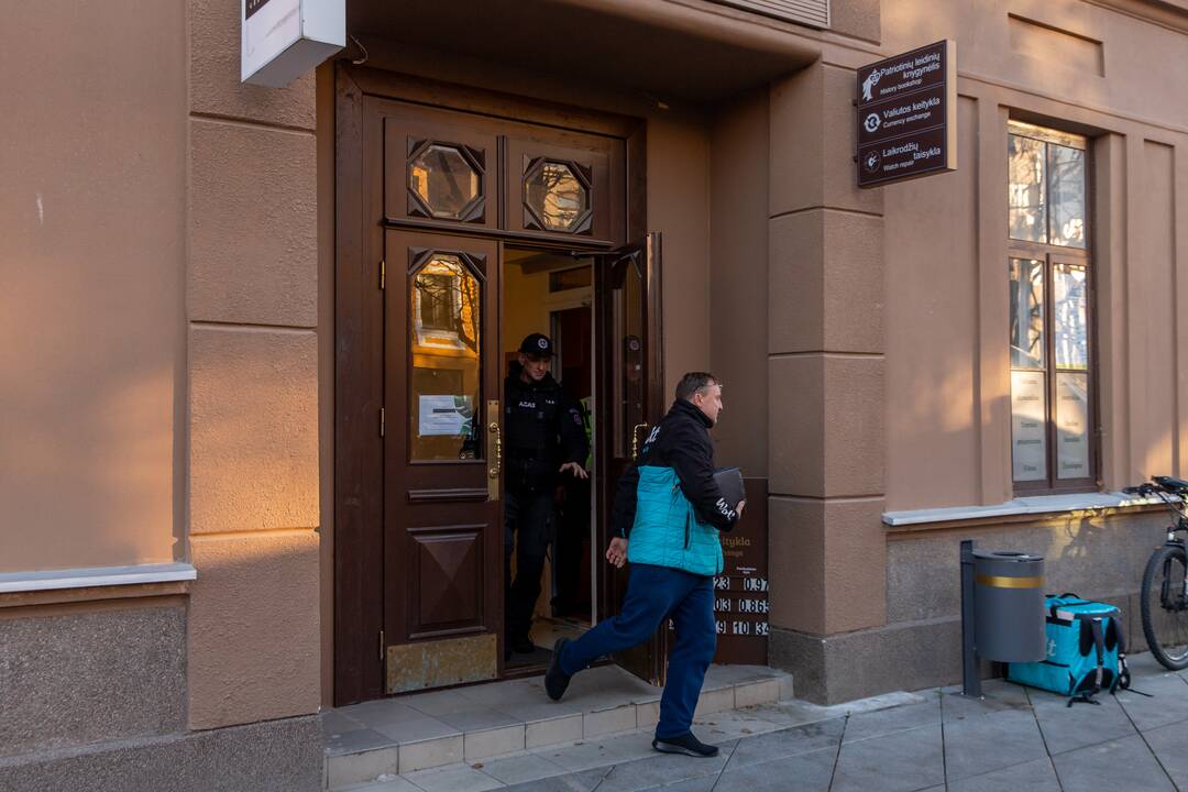 Specialiųjų tarnybų apgultis Laisvės alėjoje