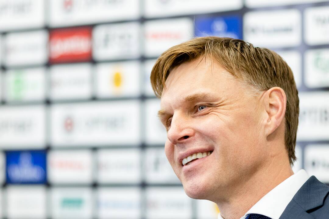 Pristatytas Lietuvos futbolo rinktinės treneris