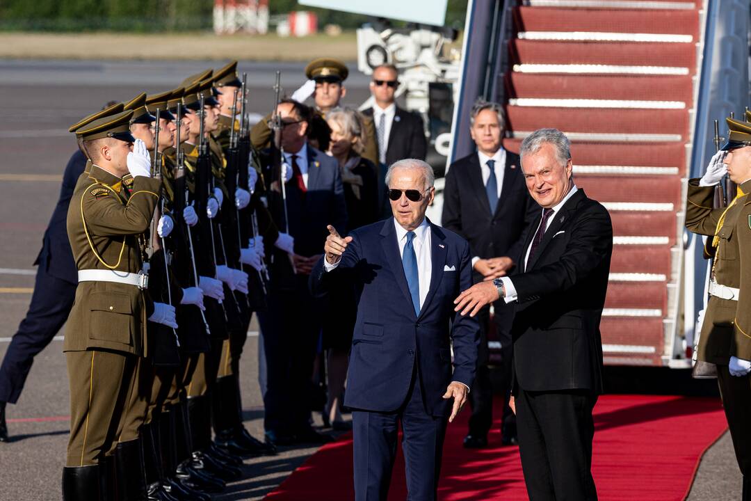 J. Bidenas atvyko į Vilnių