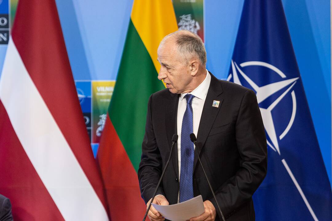  Baltijos šalys pasirašė deklaraciją dėl oro erdvės išplėtimo NATO veiklai