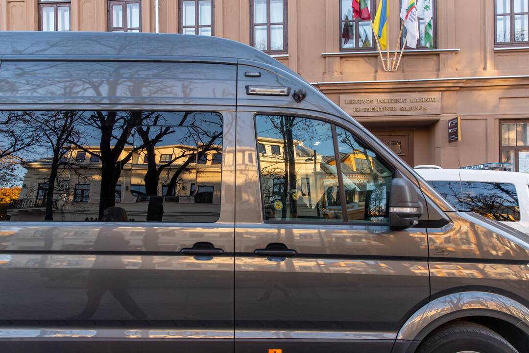 Specialiųjų tarnybų apgultis Laisvės alėjoje