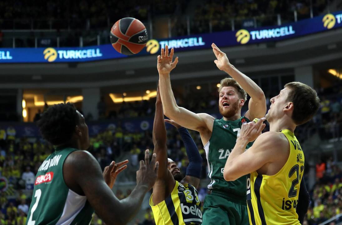 Eurolygos ketvirtfinalis: „Fenerbahce“ - „Žalgiris“ 76:43