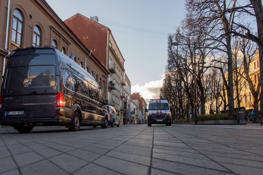 Specialiųjų tarnybų apgultis Laisvės alėjoje