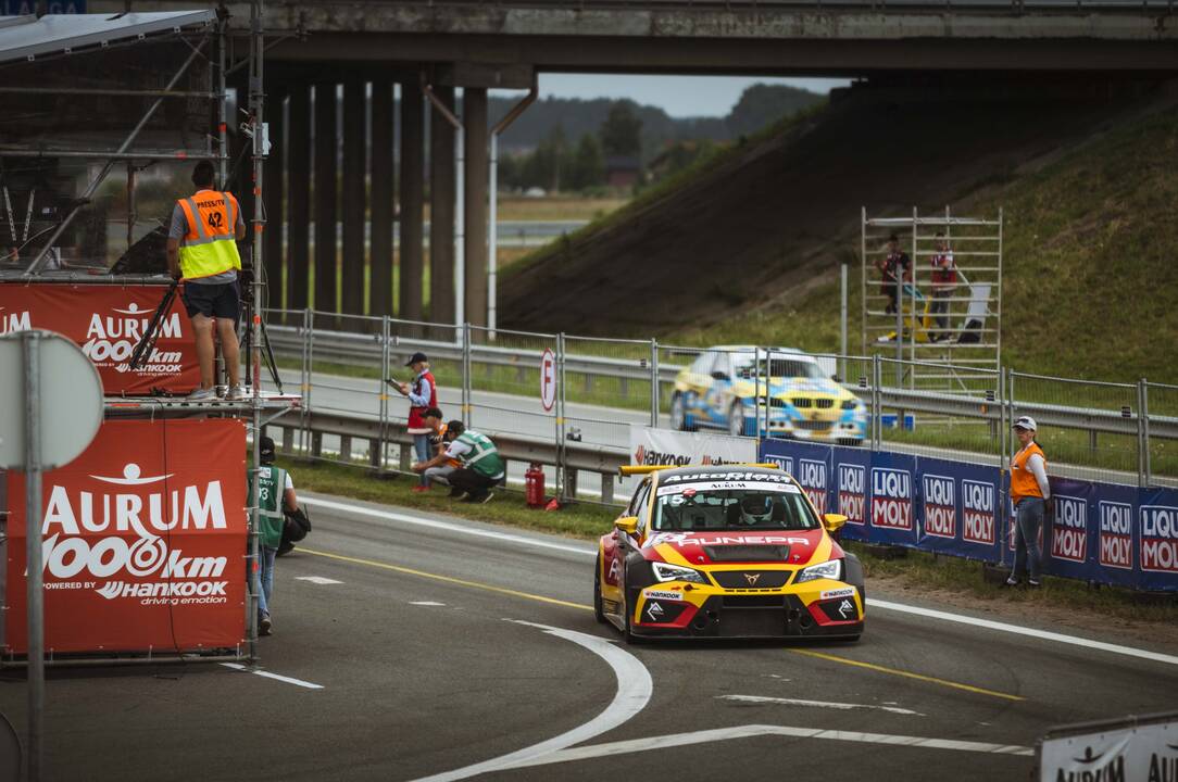 Treniruotės „Aurum 1006 km lenktynių“ trasoje 