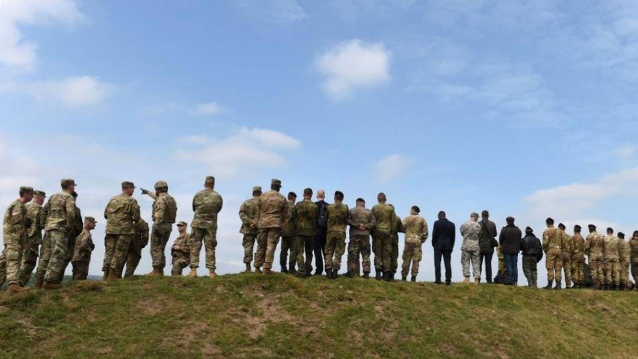 NATO: kariniai batalionai Baltijos šalyse – tik atgrasymui