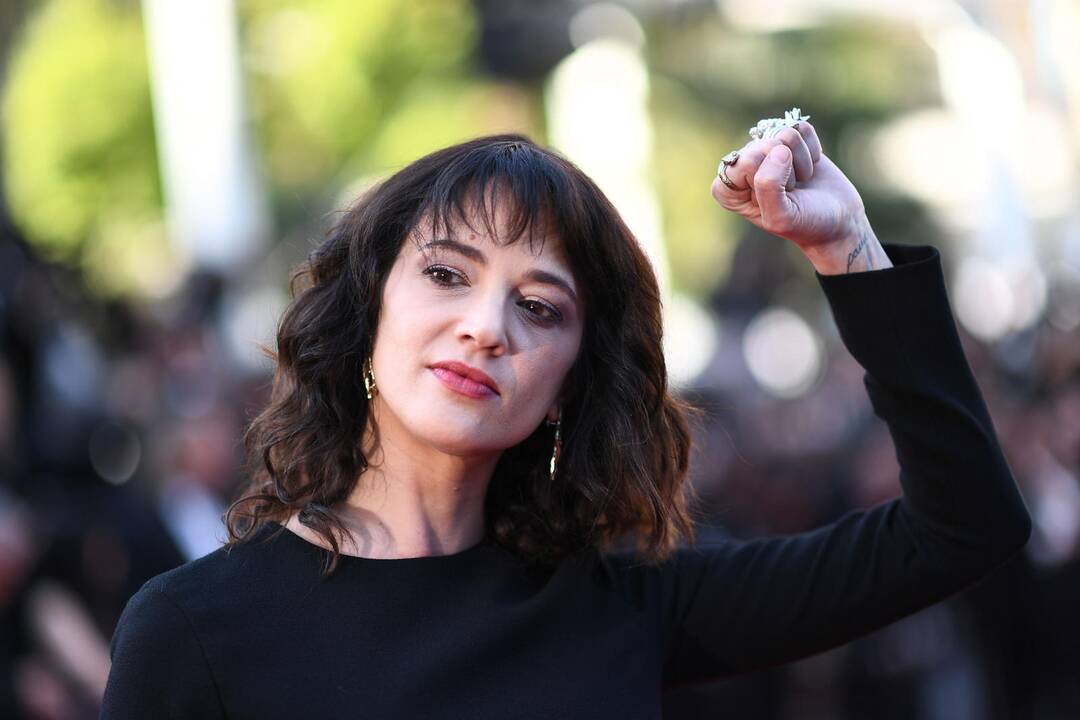 Jimmy Bennettas ir Asia Argento