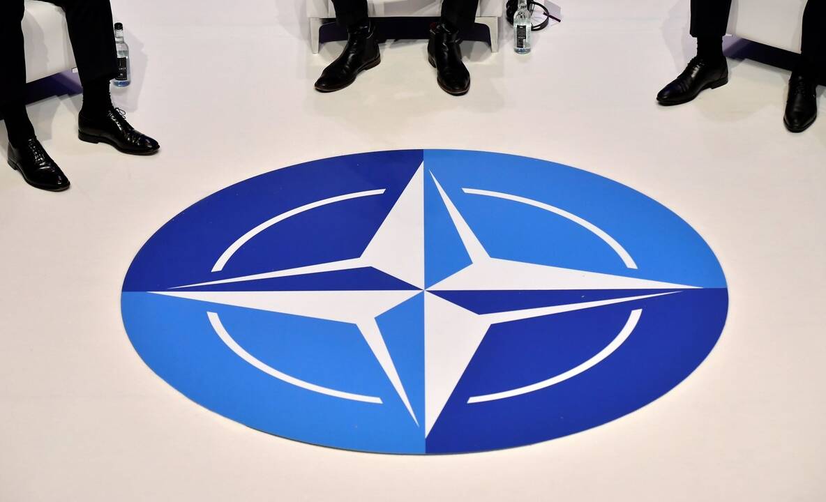 NATO iš 8 Rusijos misijos prie Aljanso narių atėmė akreditaciją, pavadinusi juos šnipais 